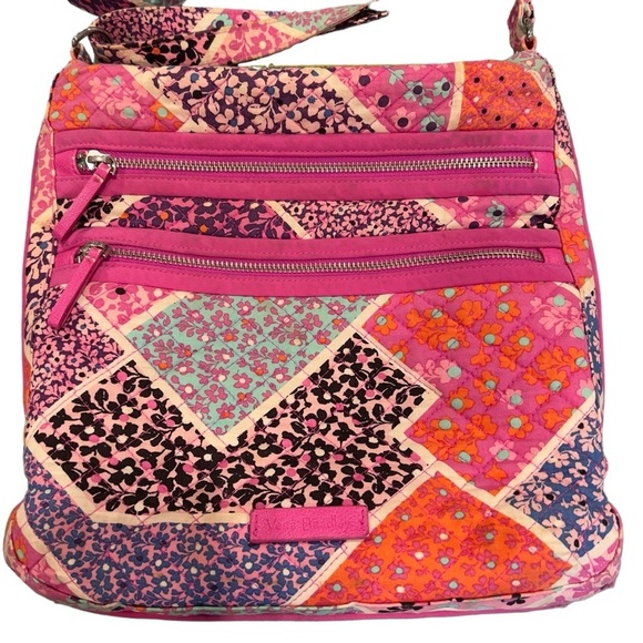 Vera Bradley Triple Zip Hipster and Window ID in MODERN MEDLEY - Picture 2 of 12